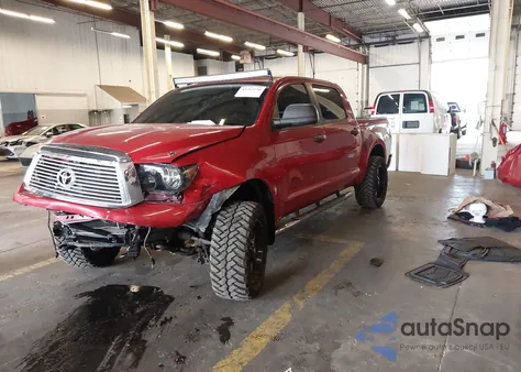 2013 Toyota Tundra Platinum 5.7L V8 z USA, uszkodzony, nr VIN 5TFHW5F18DX319464